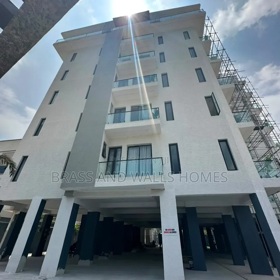 Furnished 1bdrm Apartment in Lekki Phase 1 for sale