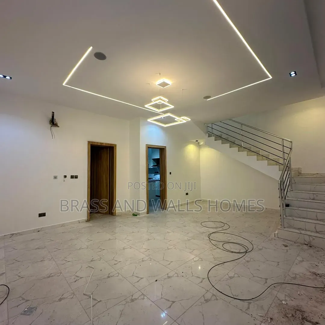 Furnished 4bdrm Duplex in Sangotedo for sale