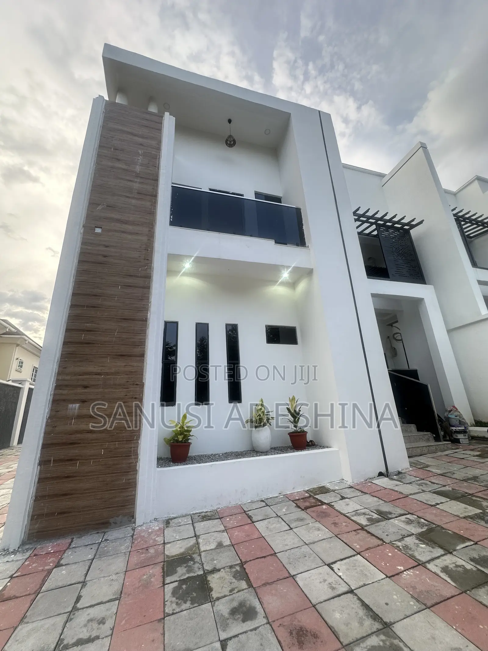 5bdrm Duplex in Gwarimpa Estate By, Gwarinpa for sale