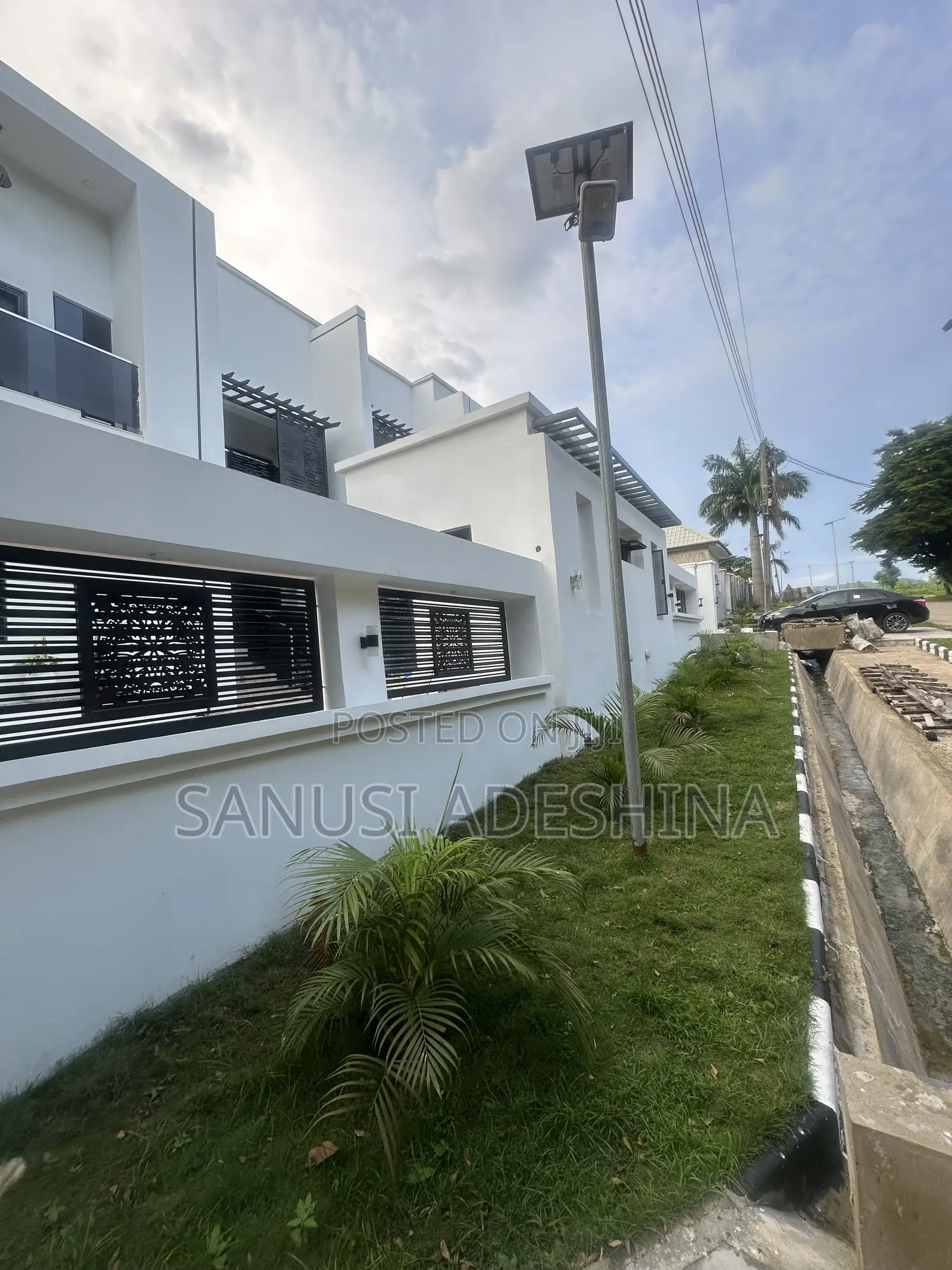 5bdrm Duplex in Gwarimpa Estate By, Gwarinpa for sale