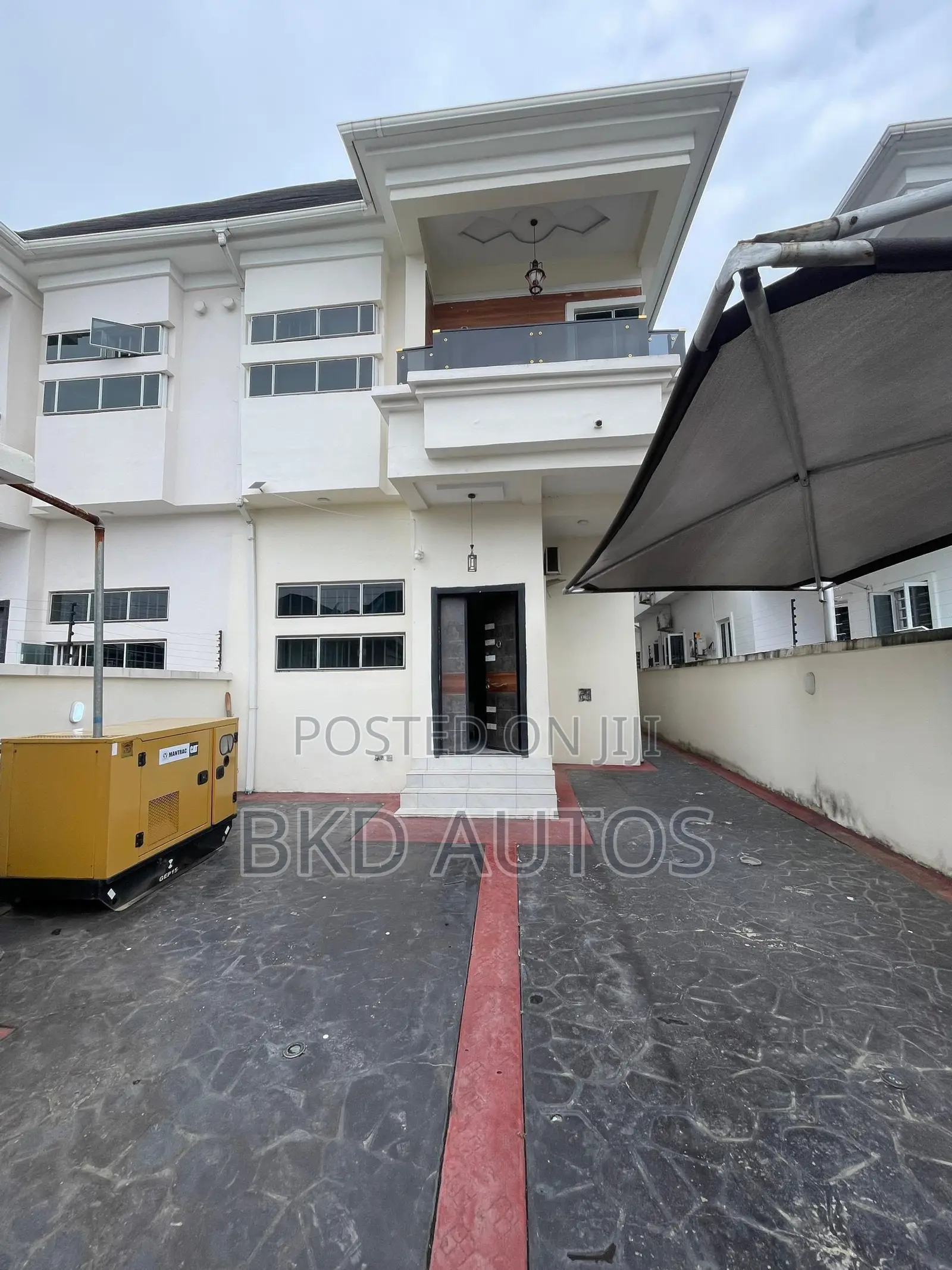 4bdrm Duplex in Ikota for rent
