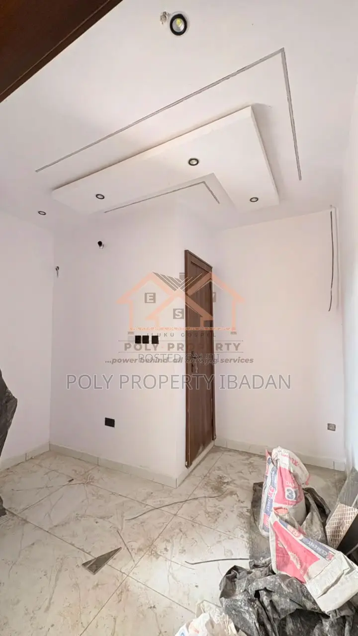 4bdrm Duplex in Carlton Gate Estate, Akobo for sale