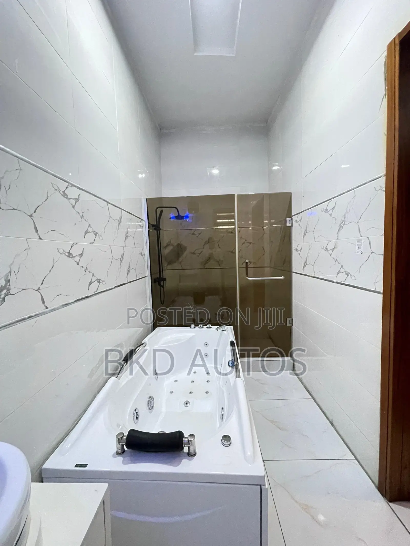 4bdrm Duplex in Ikota for rent