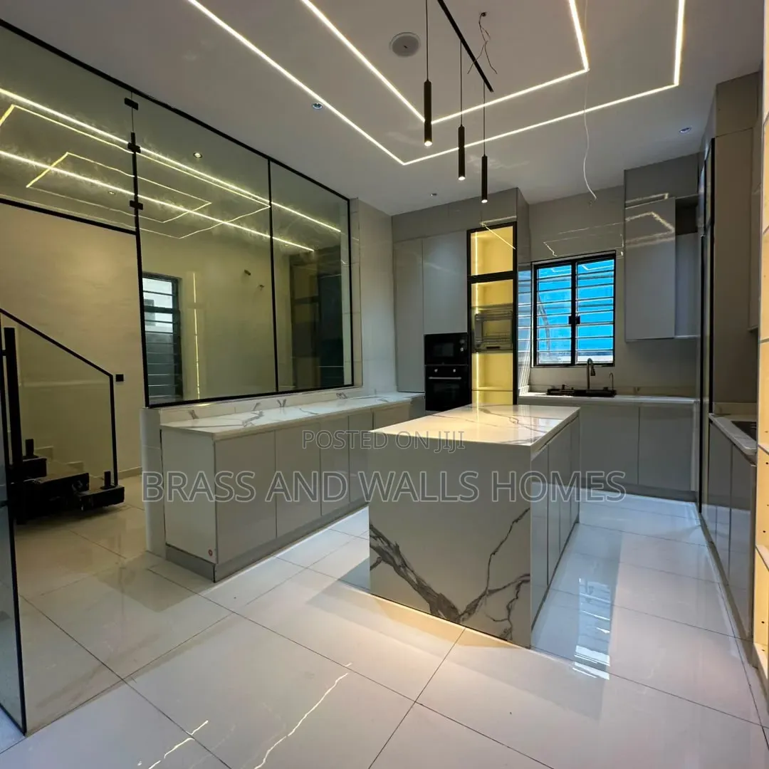 Furnished 5bdrm Duplex in Sangotedo for sale