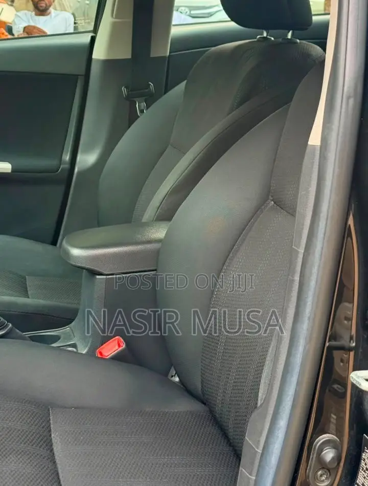 Toyota Corolla S Special Edition 4dr Sedan (1.8L 4cyl 4A) 2013 Black