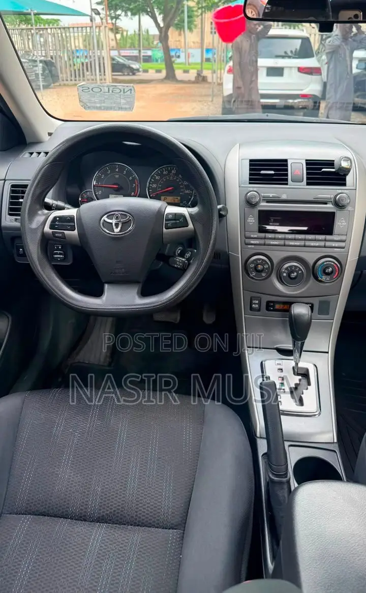 Toyota Corolla S Special Edition 4dr Sedan (1.8L 4cyl 4A) 2013 Black