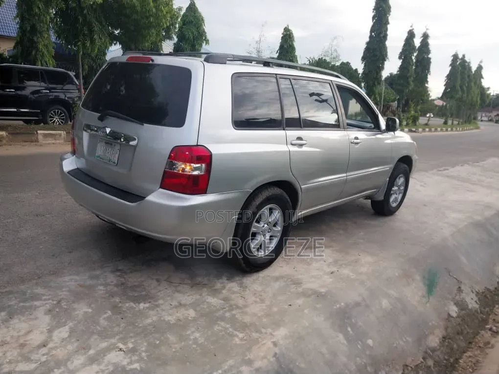 Toyota Highlander 2005 Silver