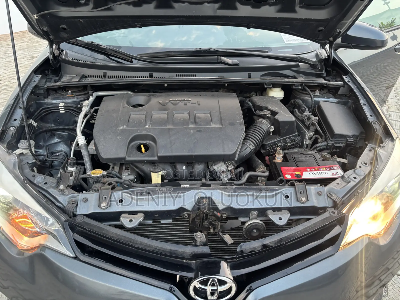 Toyota Corolla LE 4dr Sedan (1.8L 4cyl CVT) 2015 Gray