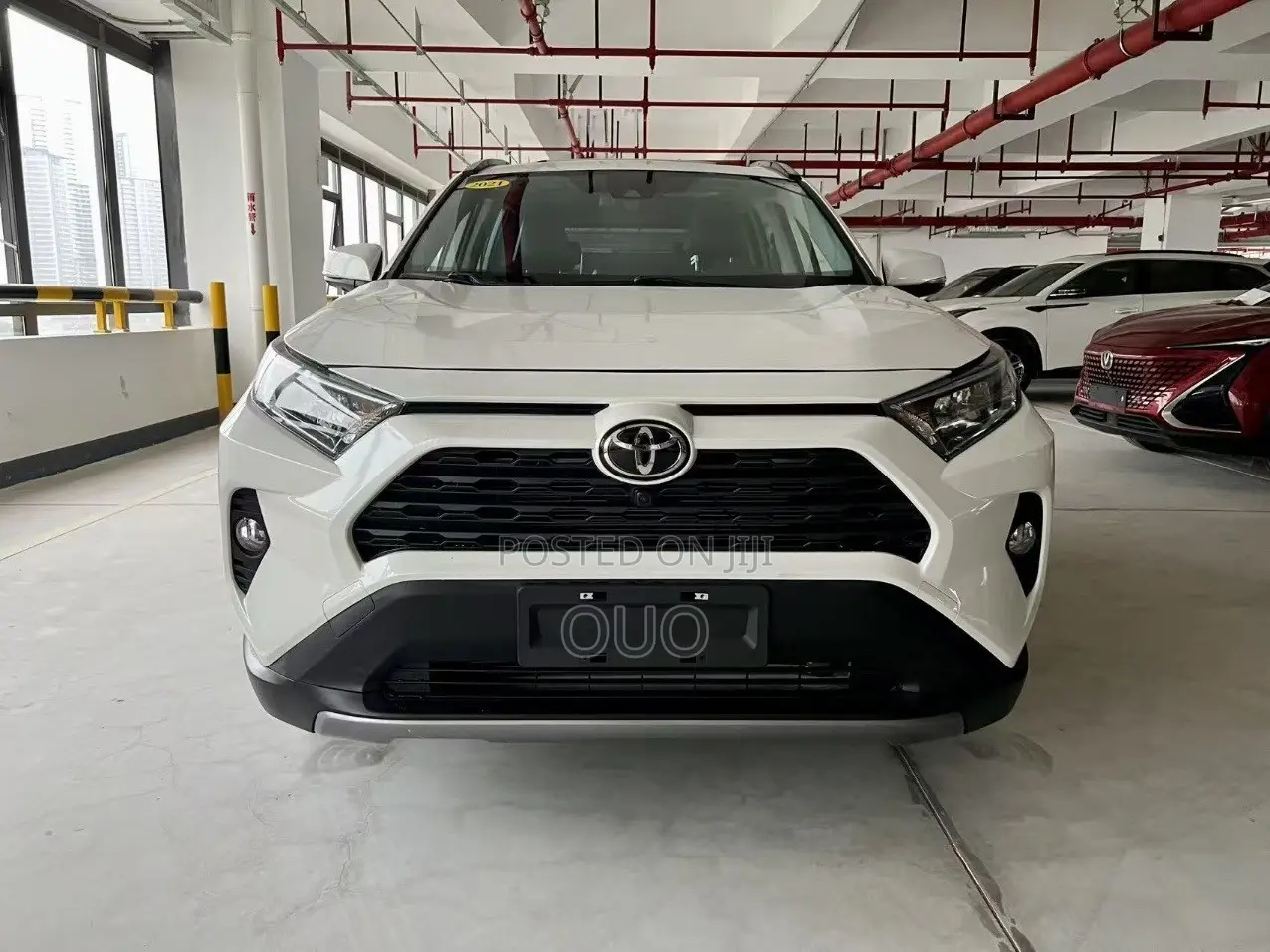 Toyota RAV4 XLE Premium 2021 White