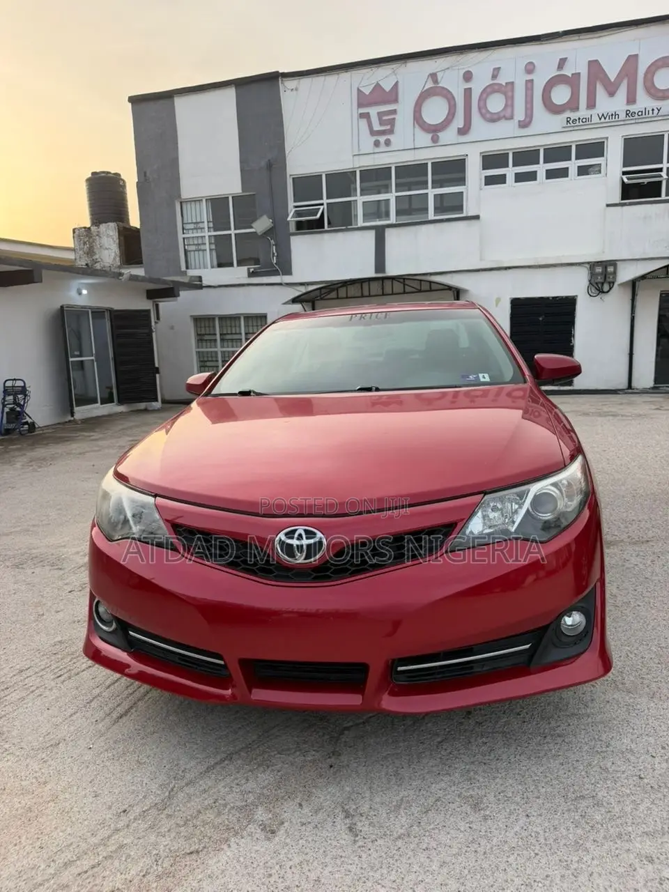 Toyota Camry SE 4dr Sedan (2.5L 4cyl 6A) 2013 Red
