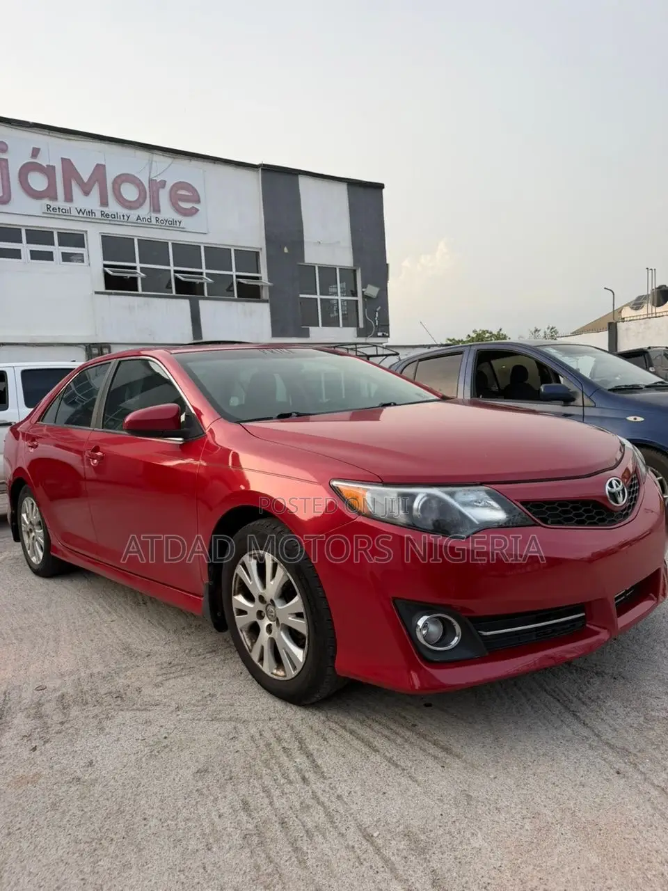 Toyota Camry SE 4dr Sedan (2.5L 4cyl 6A) 2013 Red