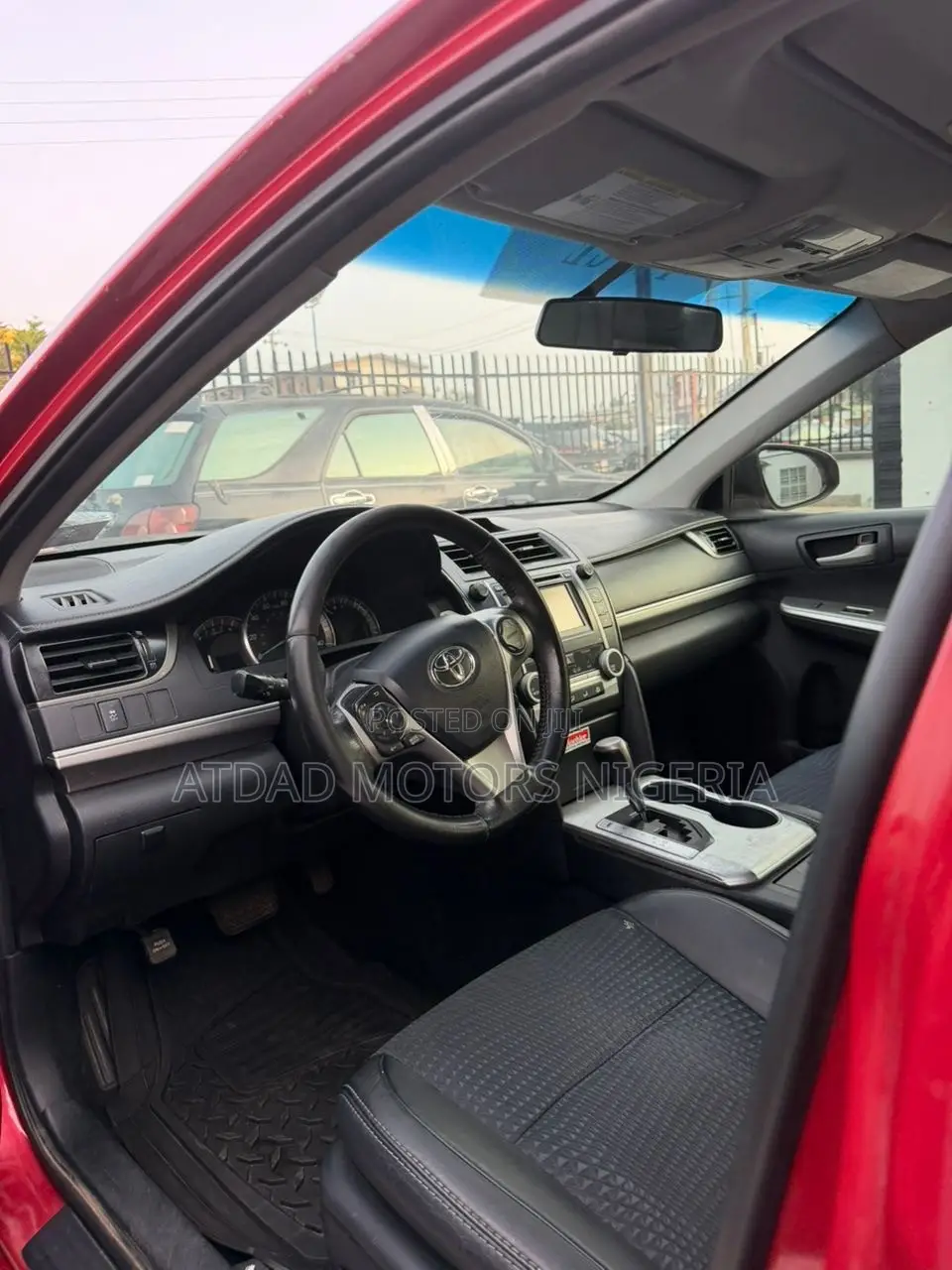 Toyota Camry SE 4dr Sedan (2.5L 4cyl 6A) 2013 Red