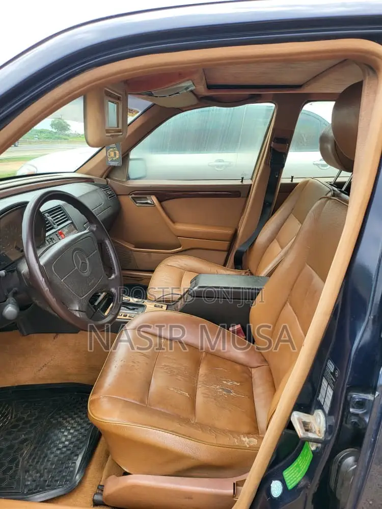 Mercedes-Benz C-Class 2000 Black