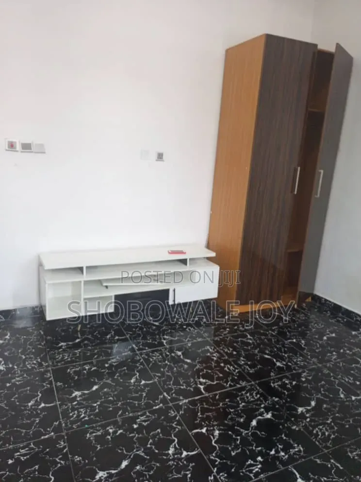 1bdrm Apartment in Ikota Villa, Lagos Island / Lagos Island for rent