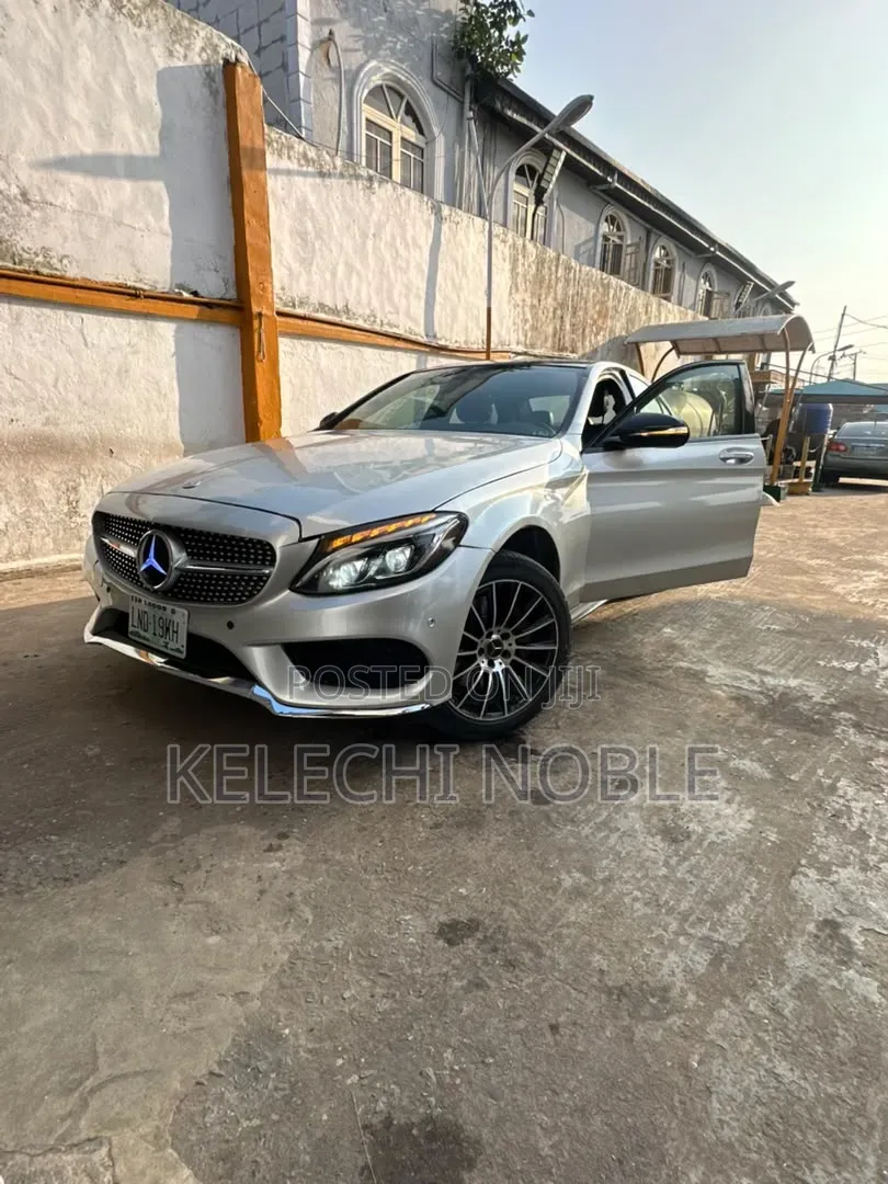 Mercedes-Benz C300 2018 Silver