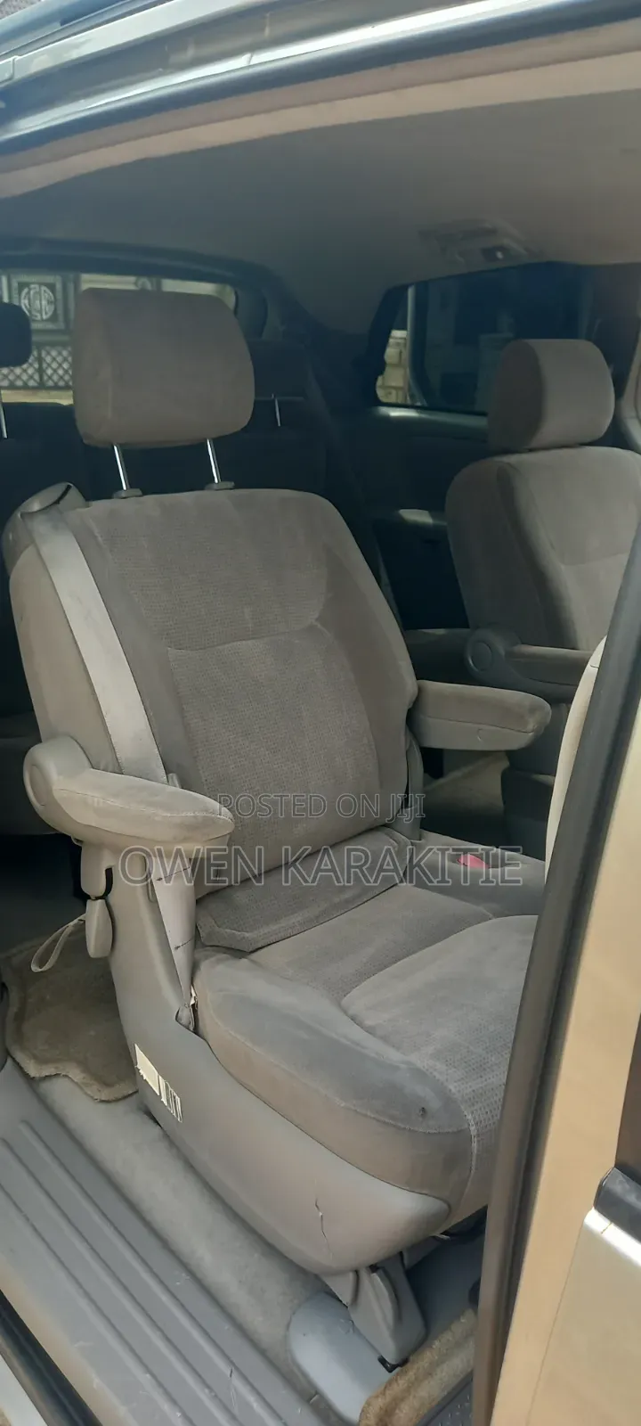 Toyota Sienna 2005 Silver