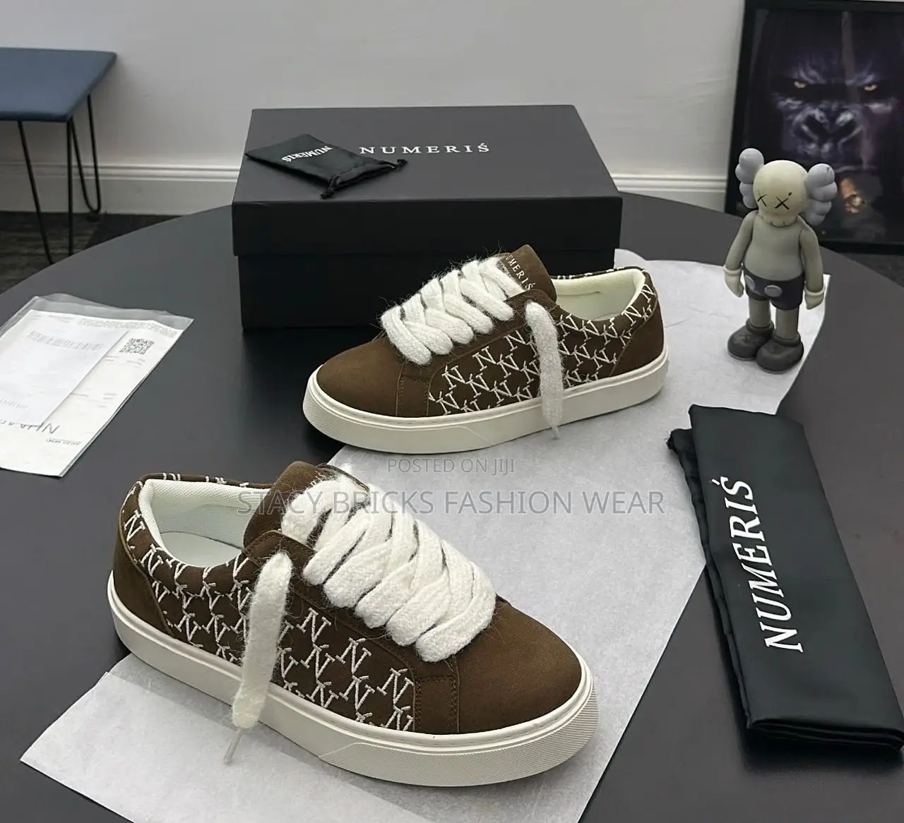 *2026 Numeriś Signet Onyx Sneakers* *Available in Brown