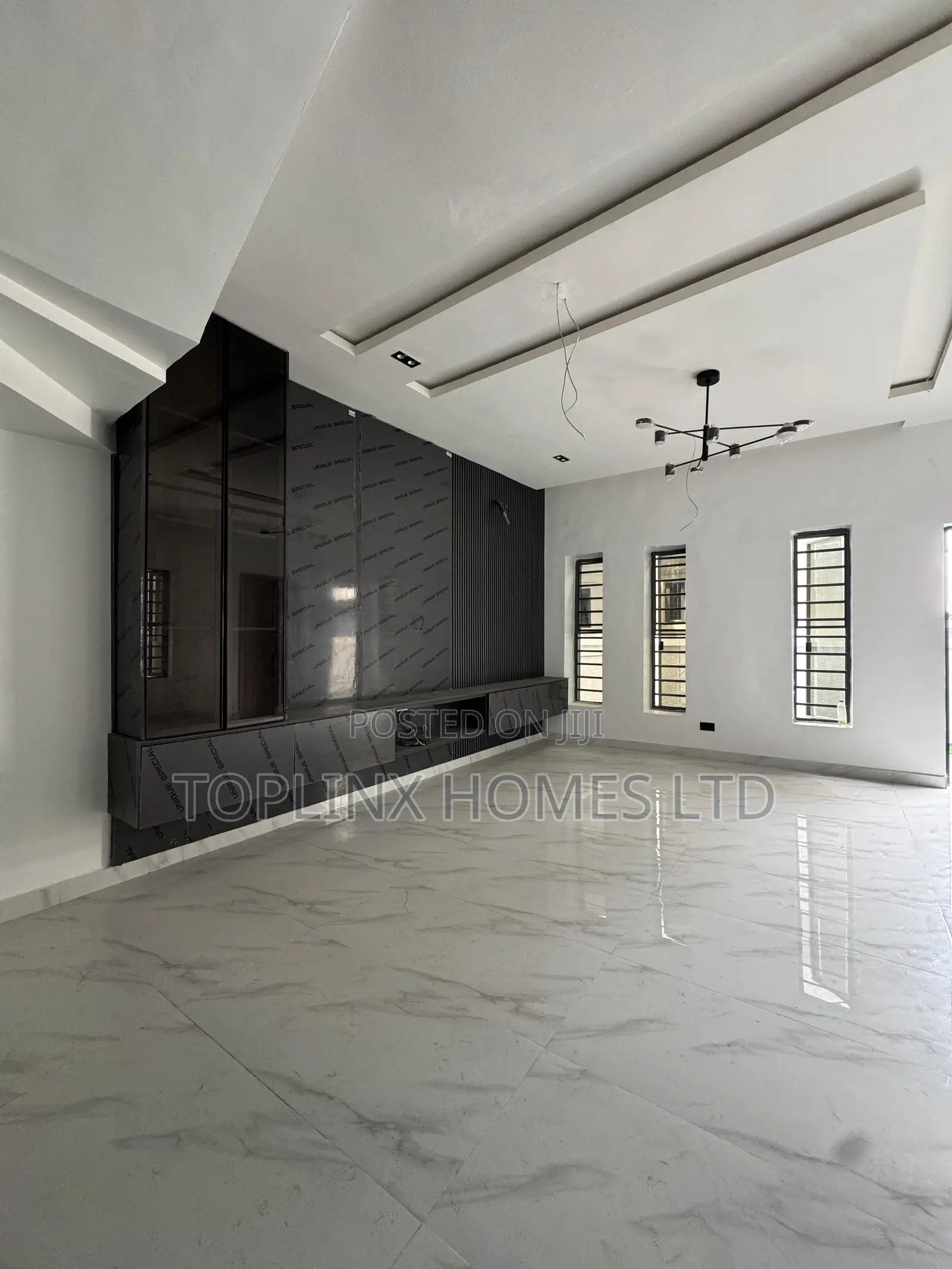 4bdrm Duplex in Orchid Road Lekki for sale