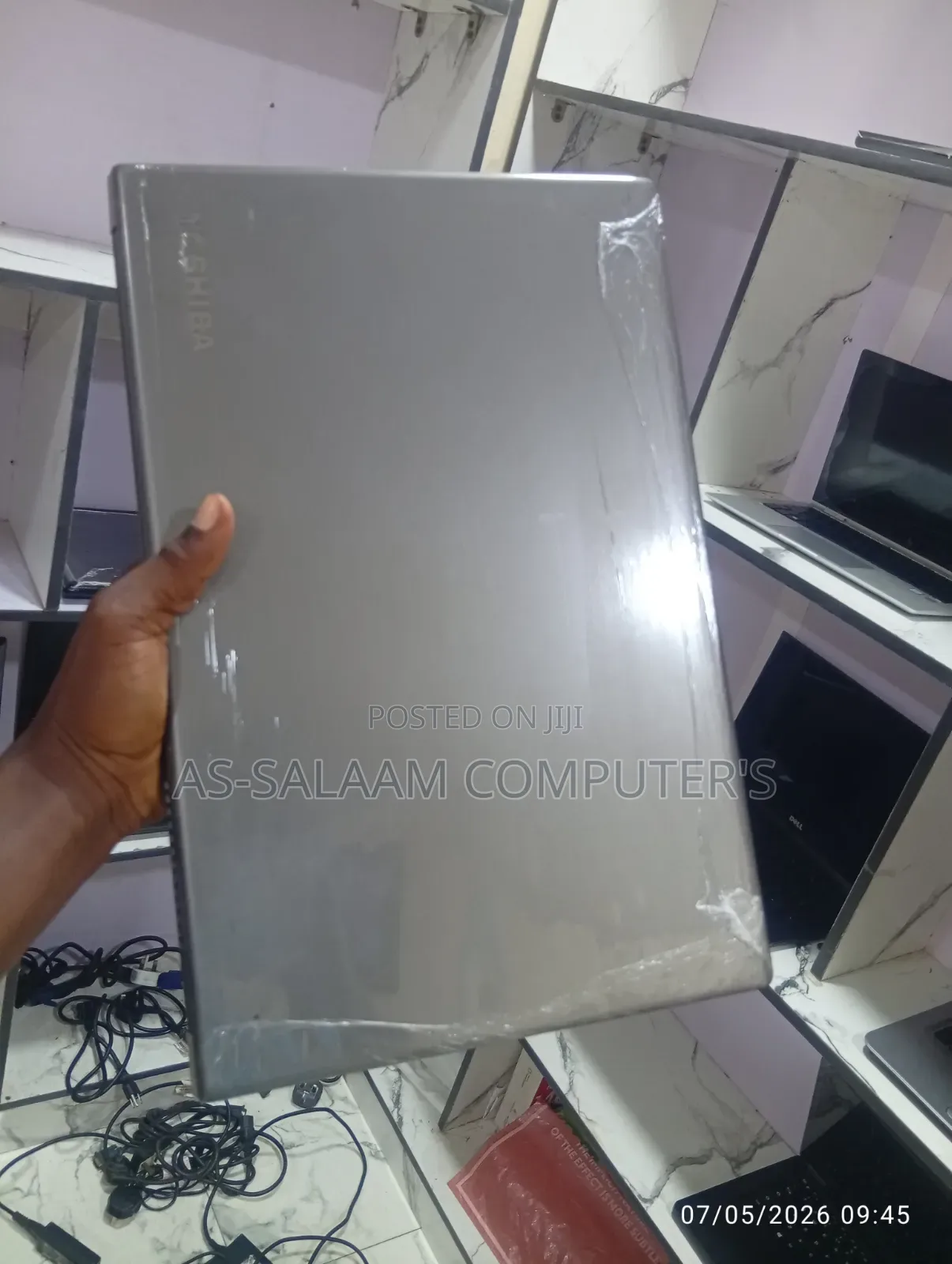 Laptop Toshiba Satellite L450D 8GB Intel Core i5 HDD 500GB