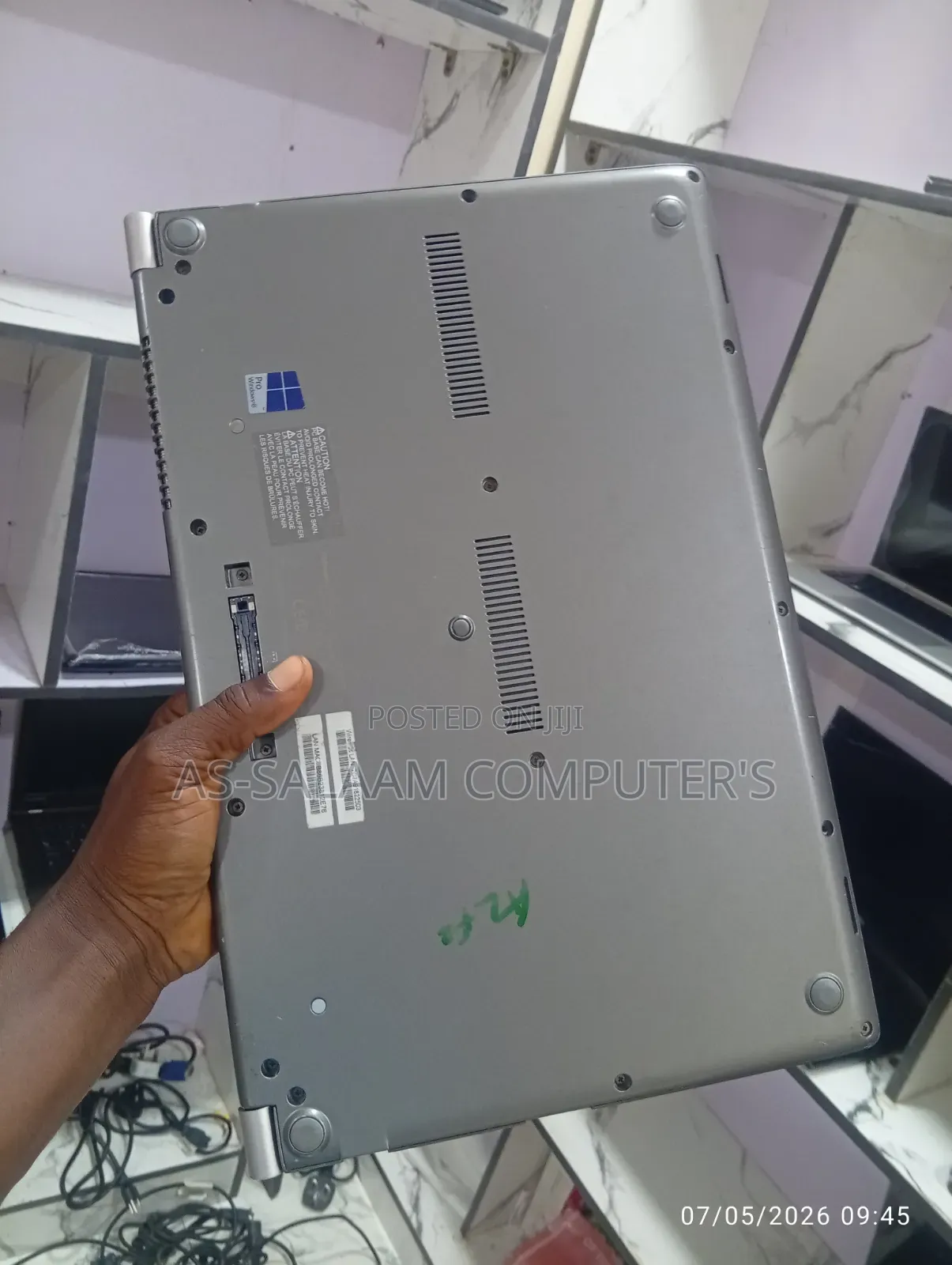 Laptop Toshiba Satellite L450D 8GB Intel Core i5 HDD 500GB