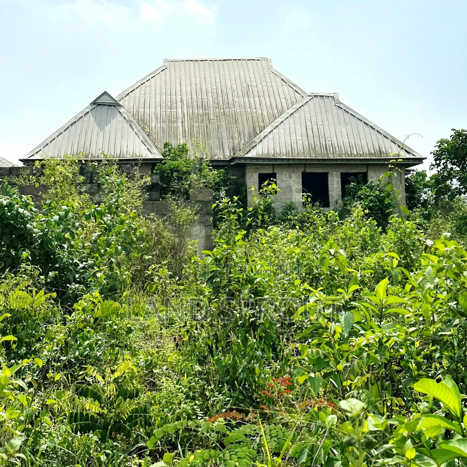 3bdrm Bungalow in Ado-Odo/Ota for sale