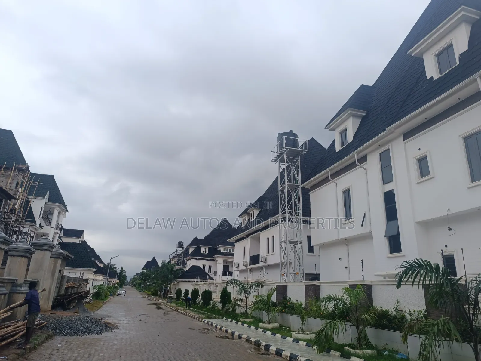 6bdrm Mansion in Metropolis, Dape for sale