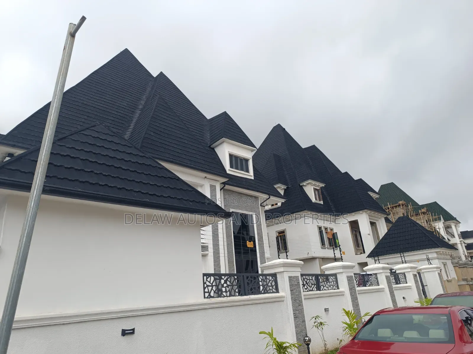 6bdrm Mansion in Metropolis, Dape for sale