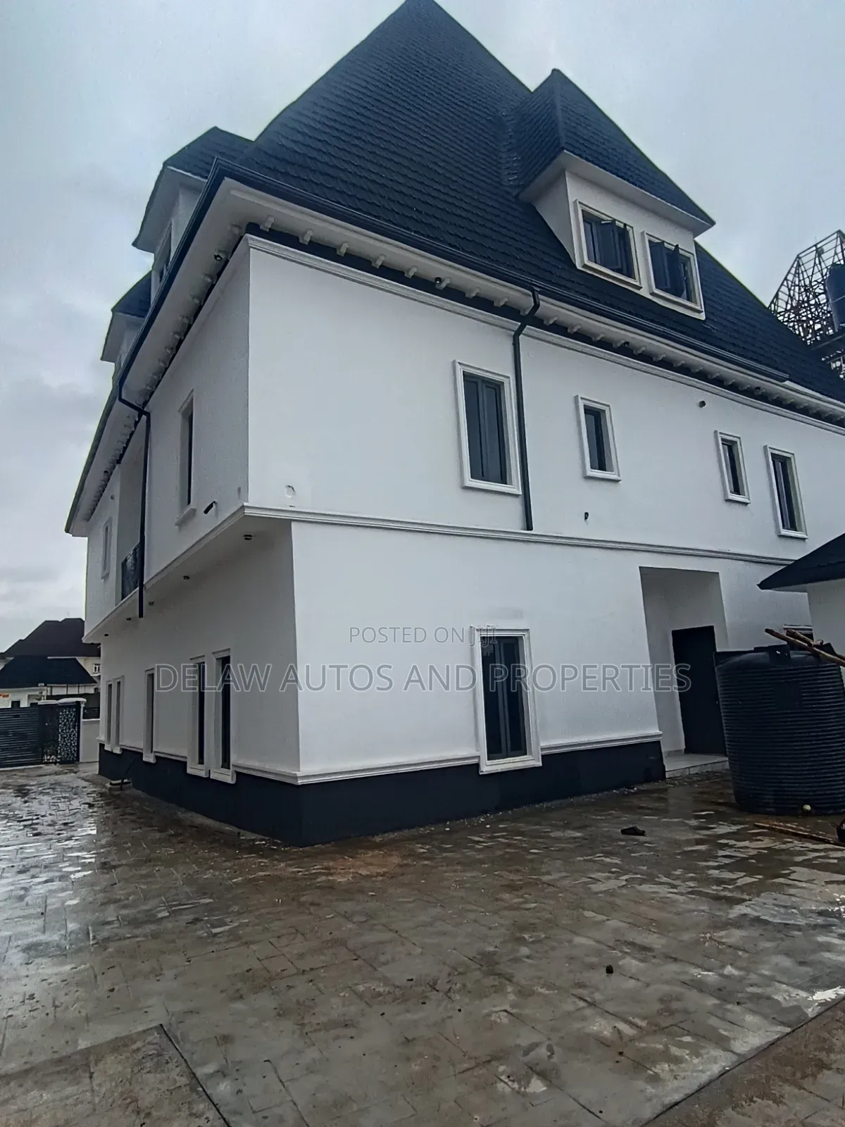 6bdrm Mansion in Metropolis, Dape for sale