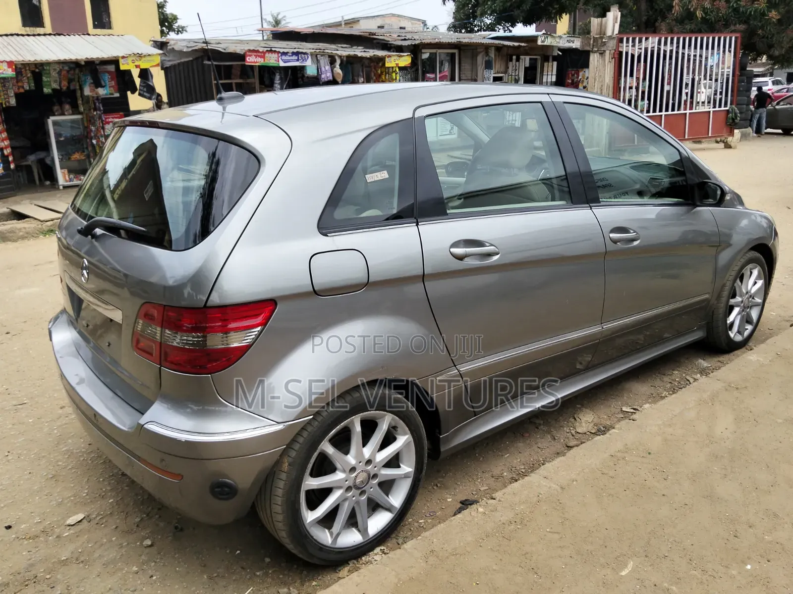 Mercedes-Benz B-Class 2008 Gold