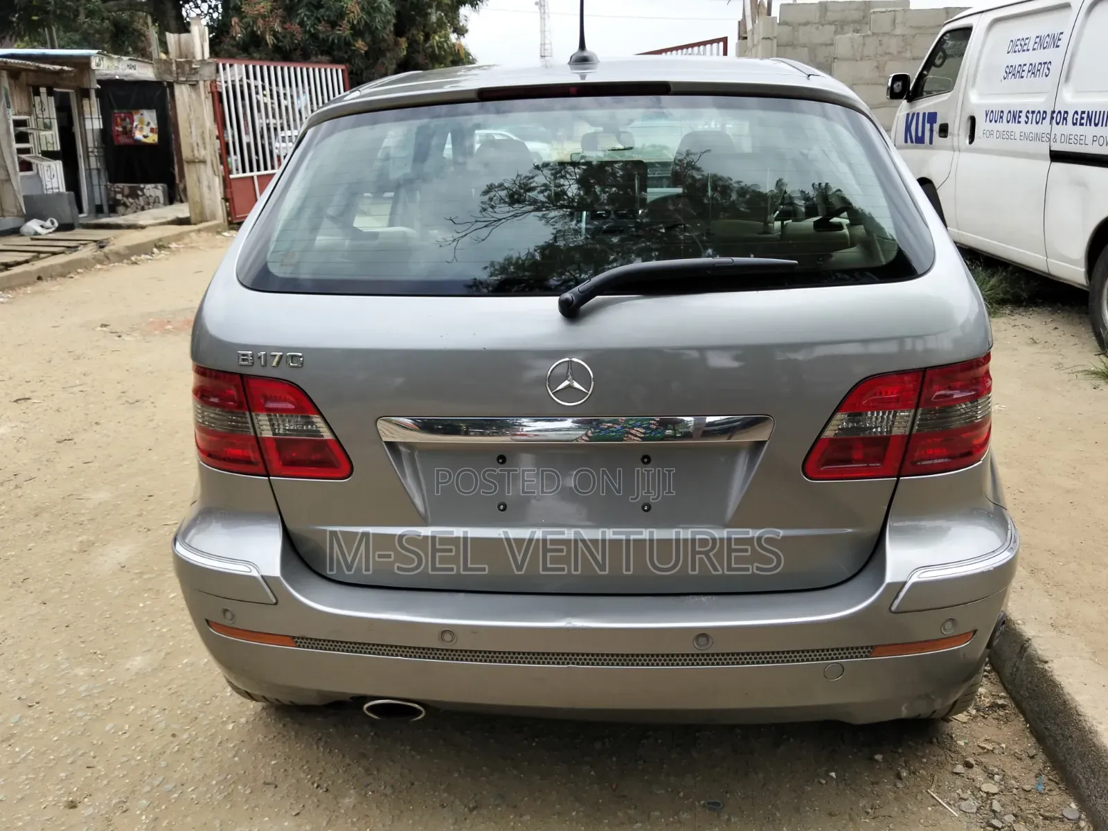 Mercedes-Benz B-Class 2008 Gold