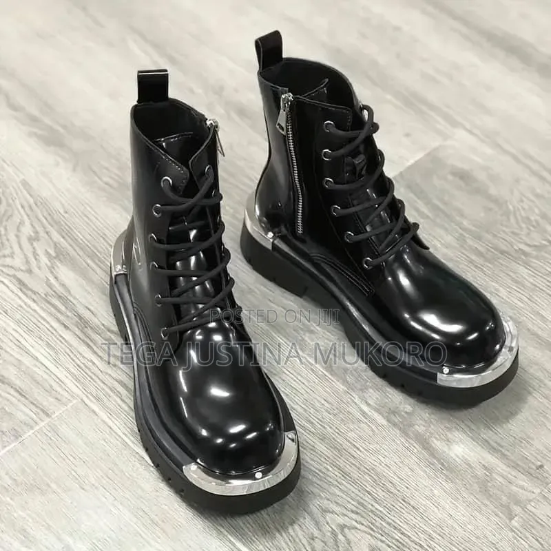 High Quality Men's Iron Round Toe Books