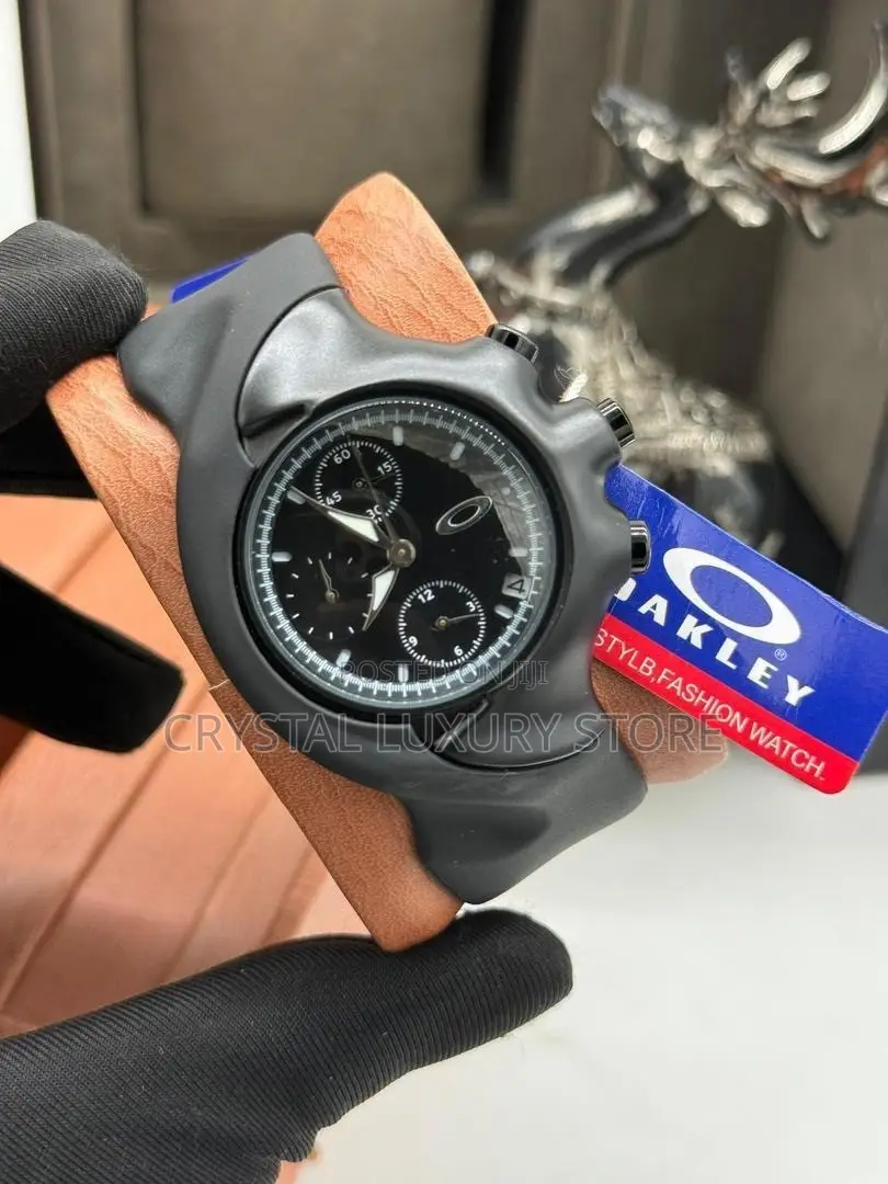 Oakley Quality Luxury Men Rubber Strap Wristwatch