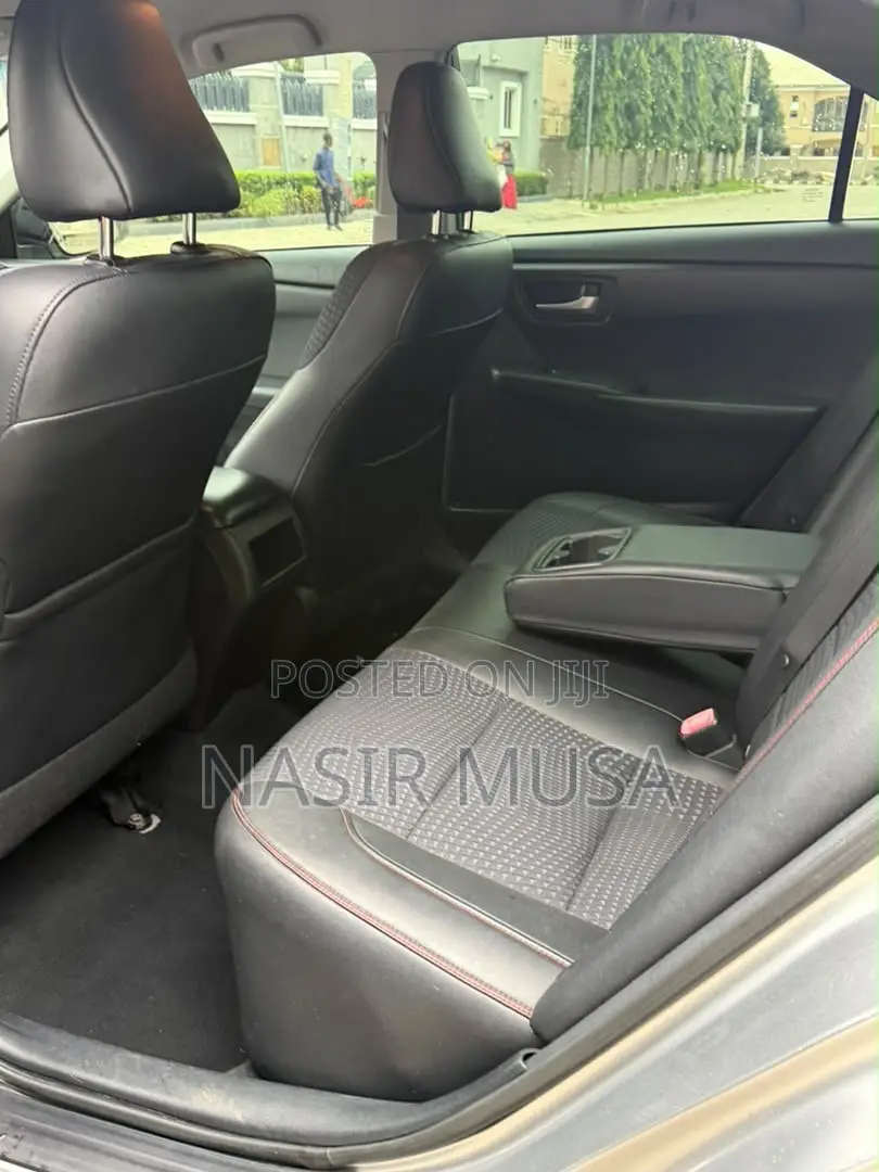 Toyota Camry 2016 Gray