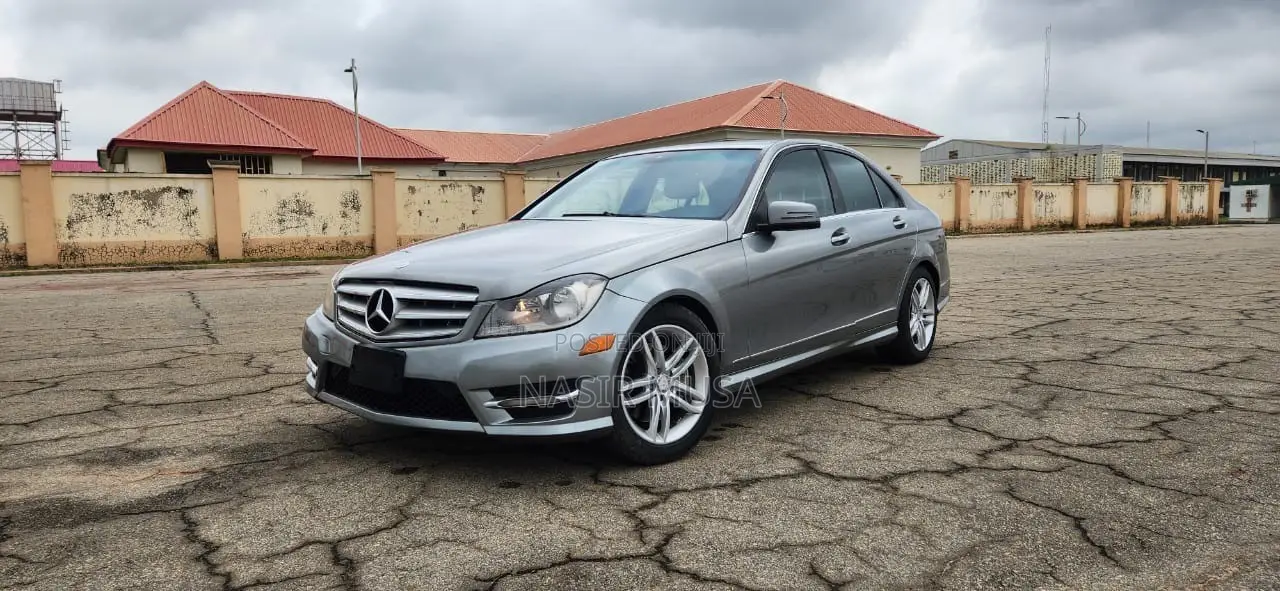 Mercedes-Benz C350 2013 Gray