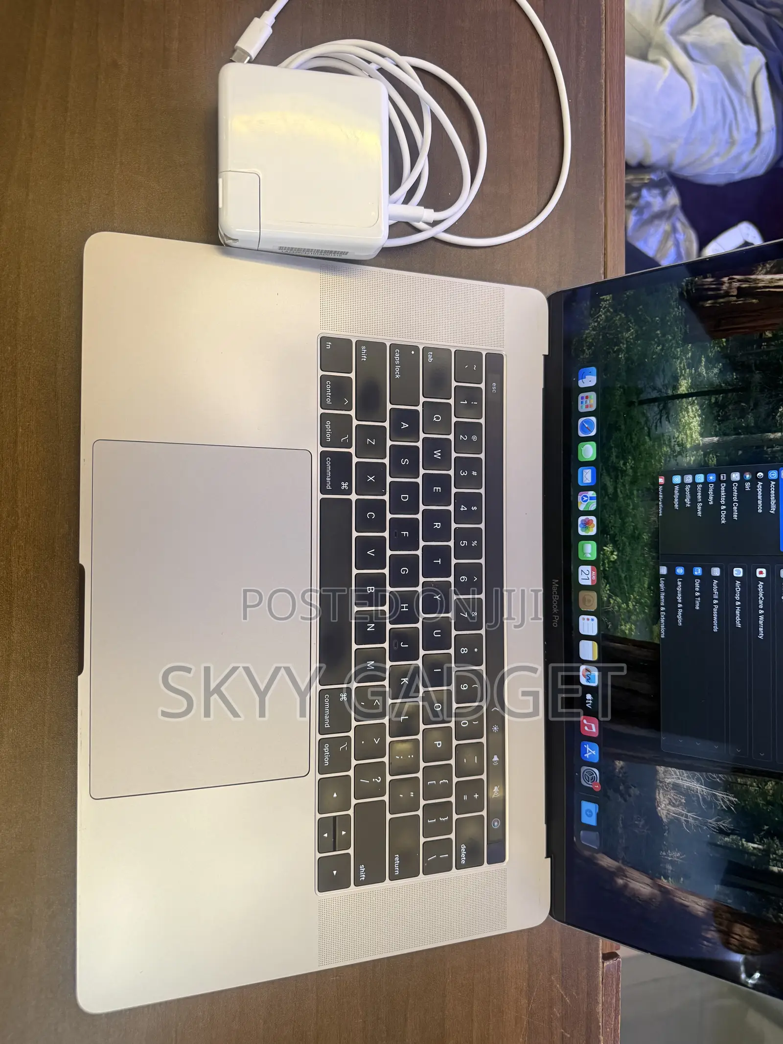 Laptop Apple MacBook Pro 2018 16GB Intel Core i7 SSD 256GB