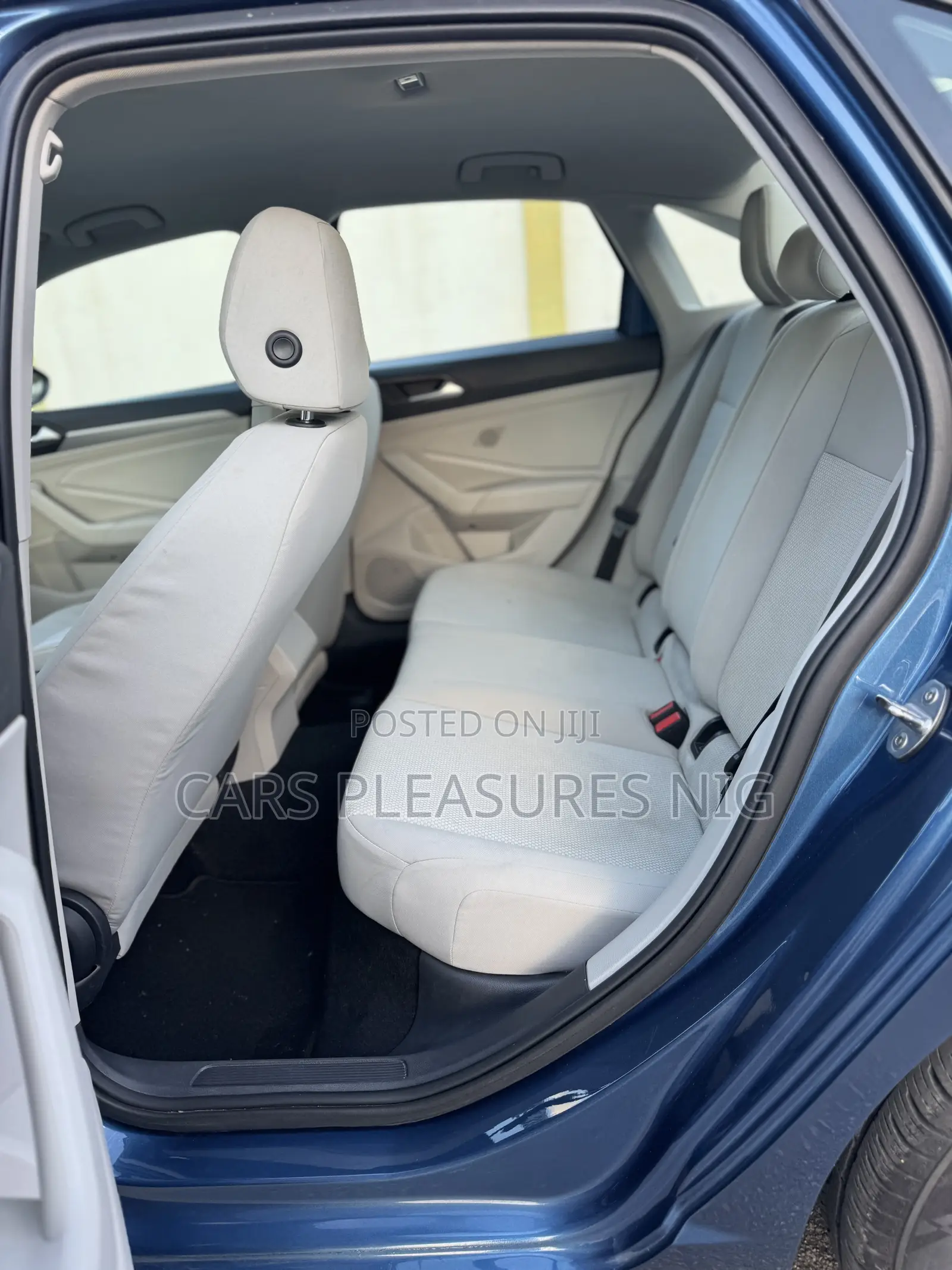 Volkswagen Jetta 2019 Blue