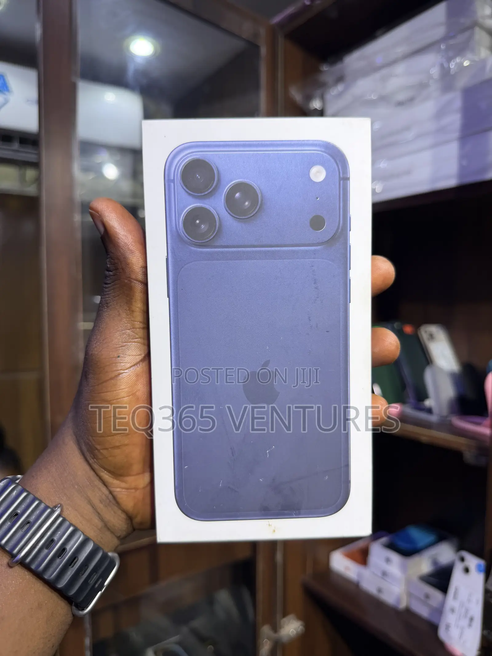 New Apple iPhone 17 Pro Max 256 GB Blue