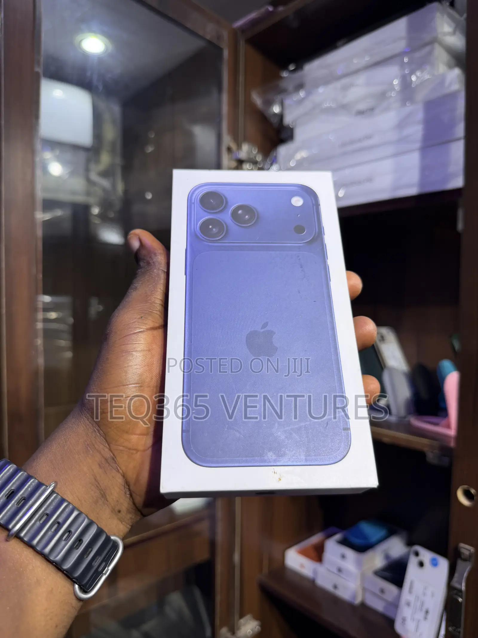 New Apple iPhone 17 Pro Max 256 GB Blue