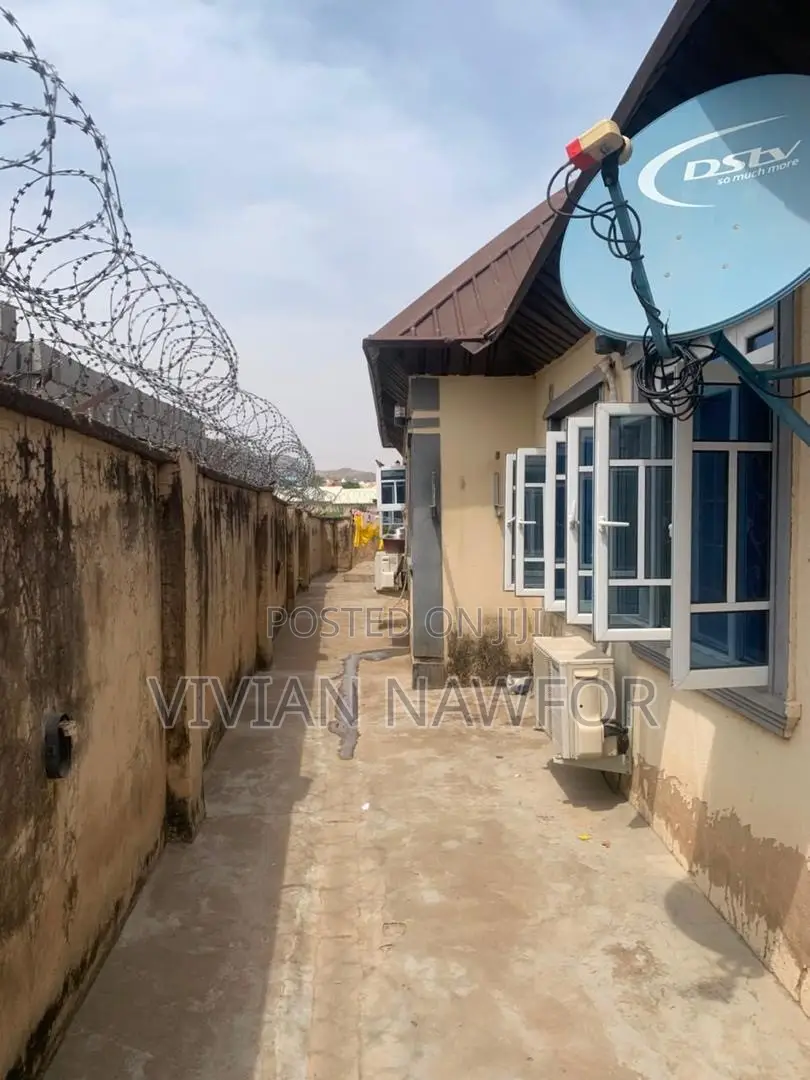 5bdrm Bungalow in Orozo for sale