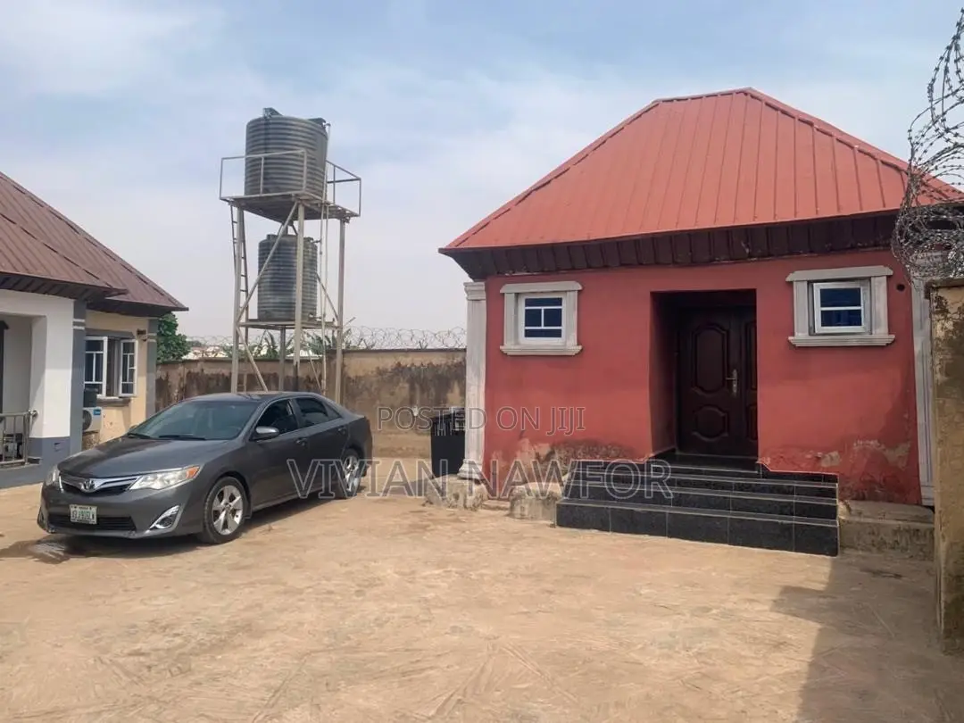 5bdrm Bungalow in Orozo for sale