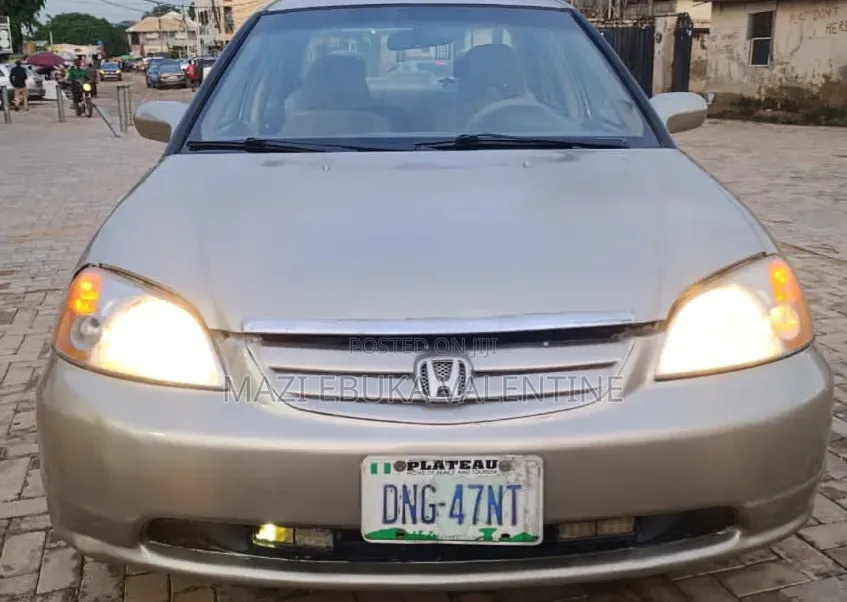 Honda Civic 2004 Gold
