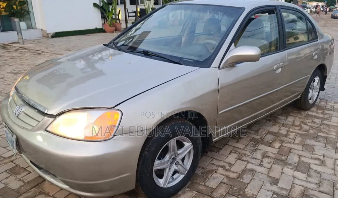 Honda Civic 2004 Gold