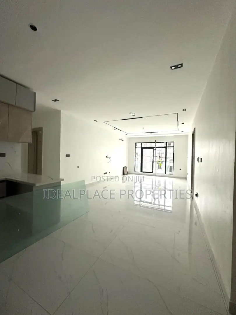 2bdrm Apartment in Lekki Phase 1 for sale
