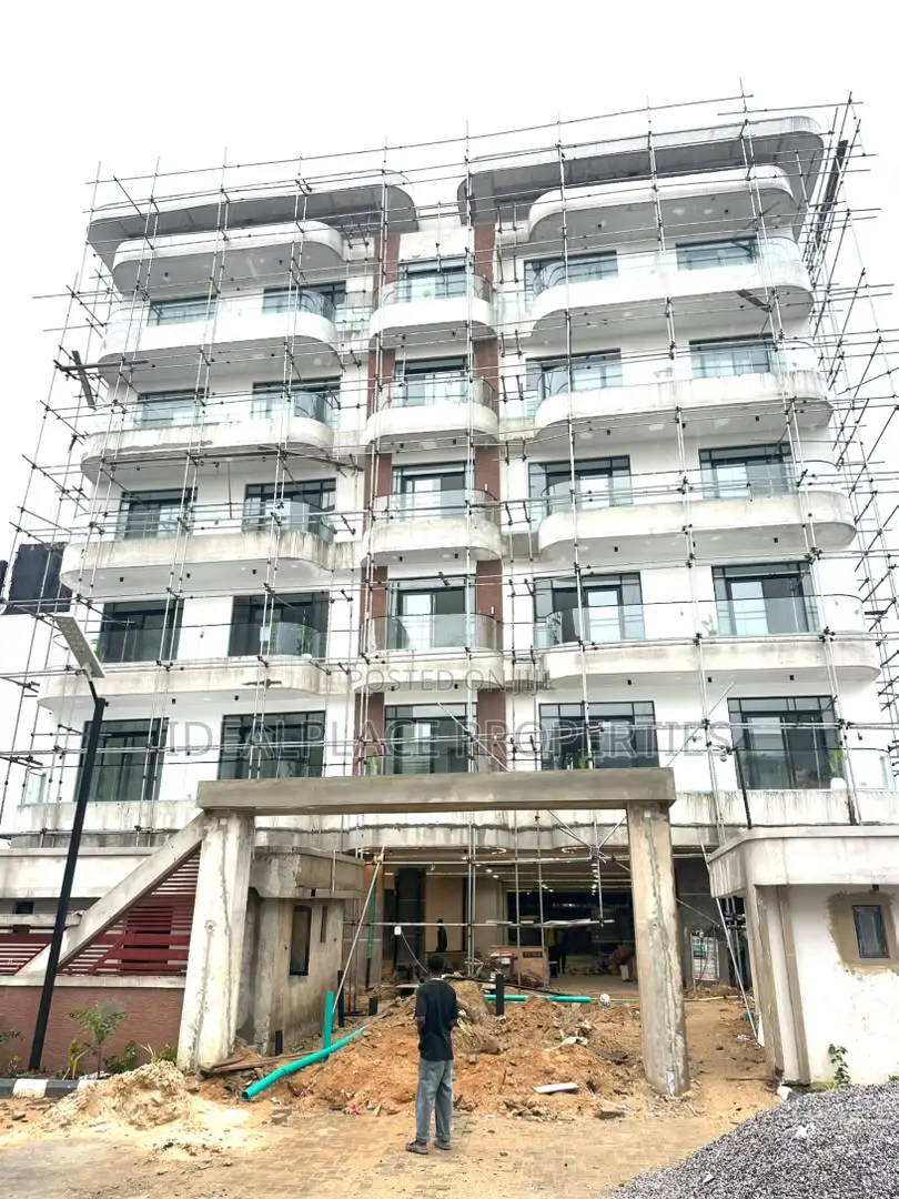 2bdrm Apartment in Lekki Phase 1 for sale