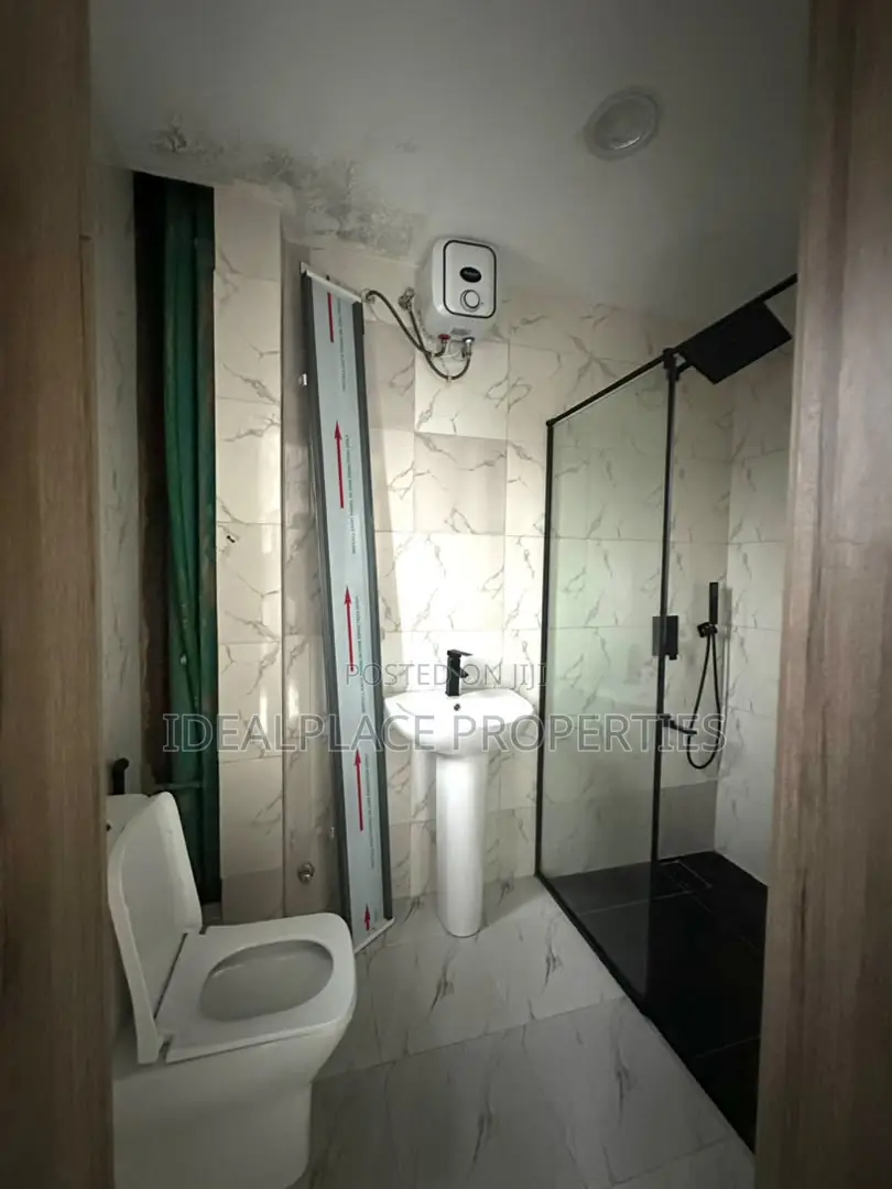 2bdrm Apartment in Lekki Phase 1 for sale