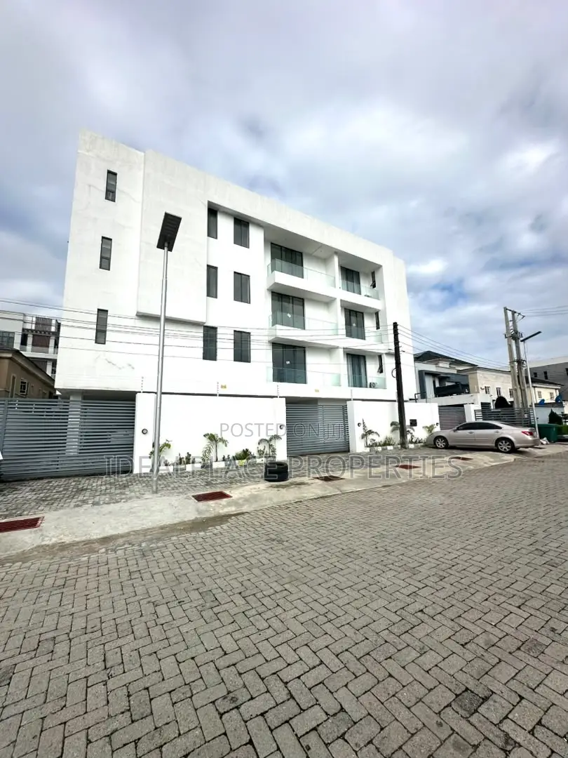 2bdrm Apartment in Lekki Phase 1 for sale