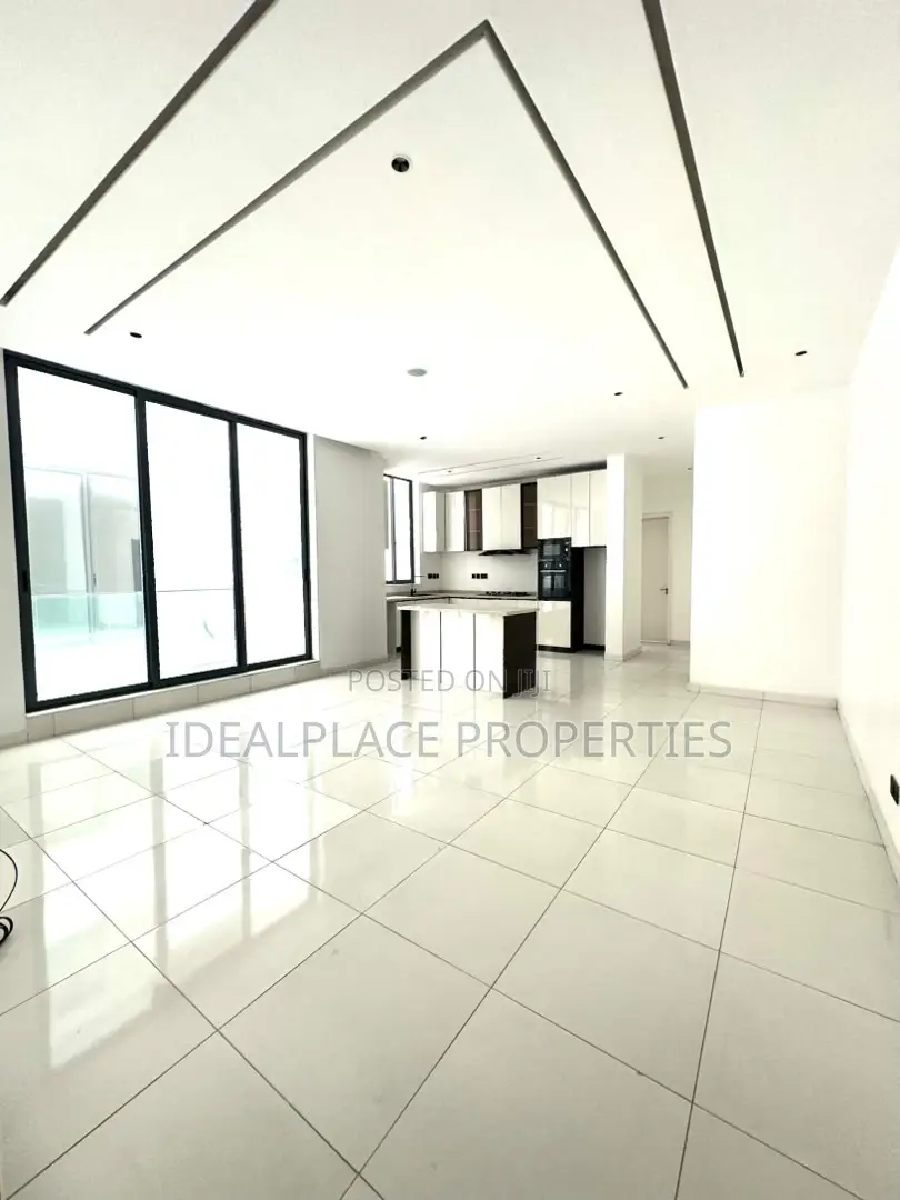 2bdrm Apartment in Lekki Phase 1 for sale