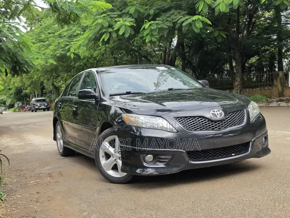 Toyota Camry 2010 Black
