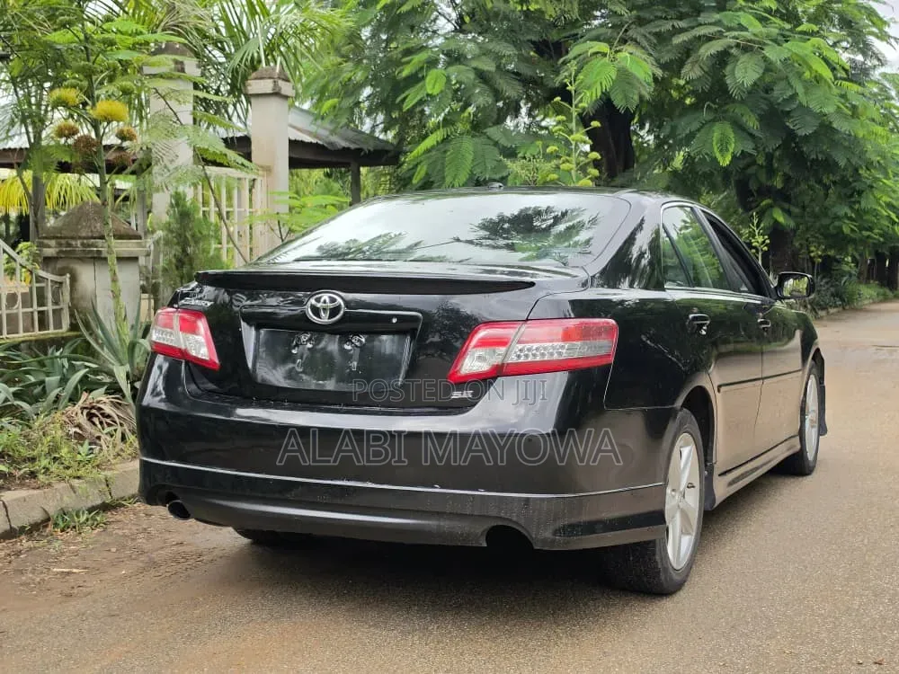 Toyota Camry 2010 Black