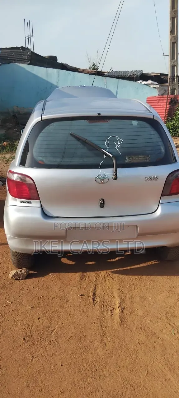 Toyota Yaris 2004 Silver